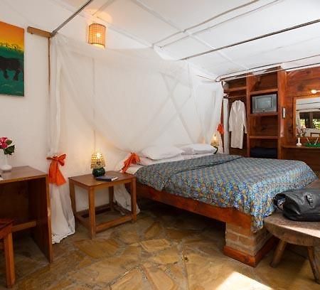 Outpost Lodge Arusha Bilik gambar