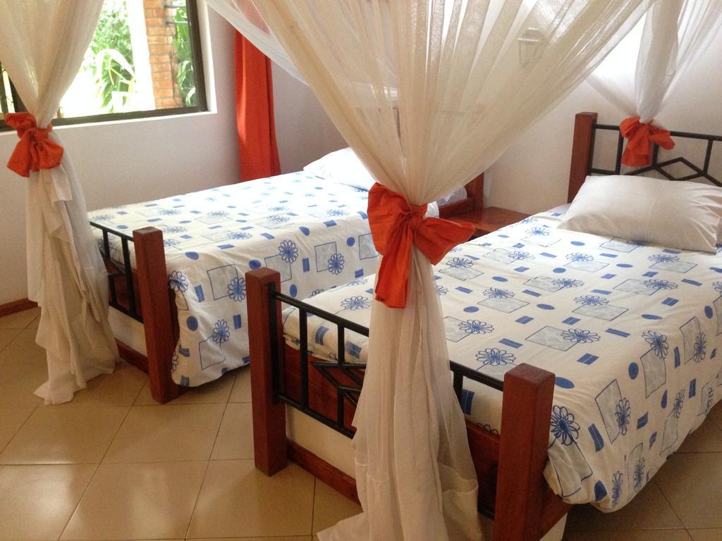 Outpost Lodge Arusha Bilik gambar
