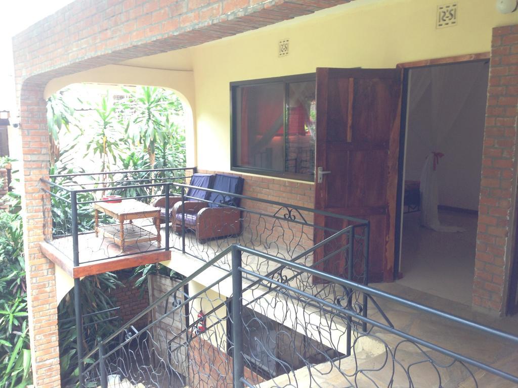 Outpost Lodge Arusha Bilik gambar